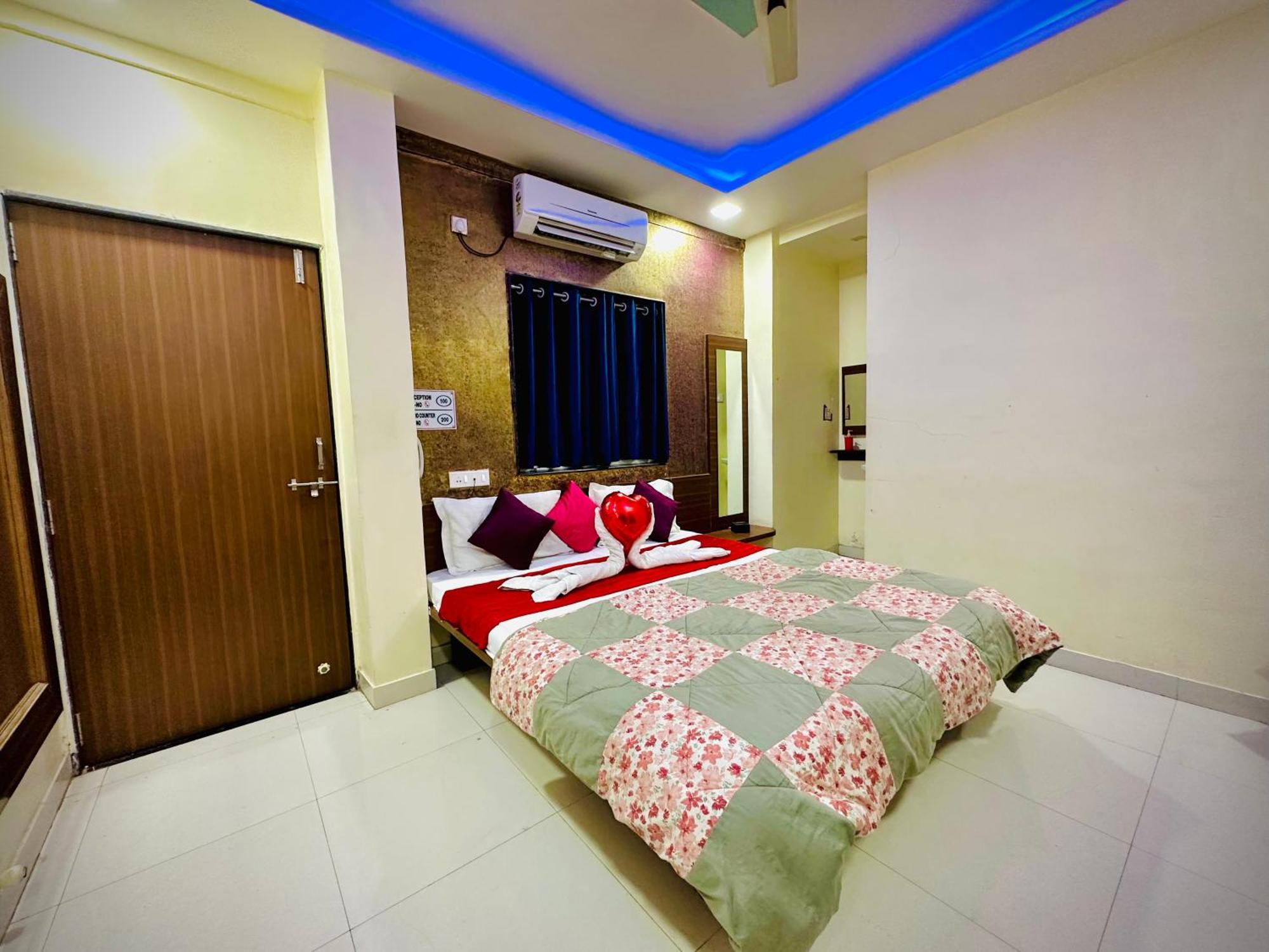 Hotel Sawai Executive Jadhavwadi Экстерьер фото