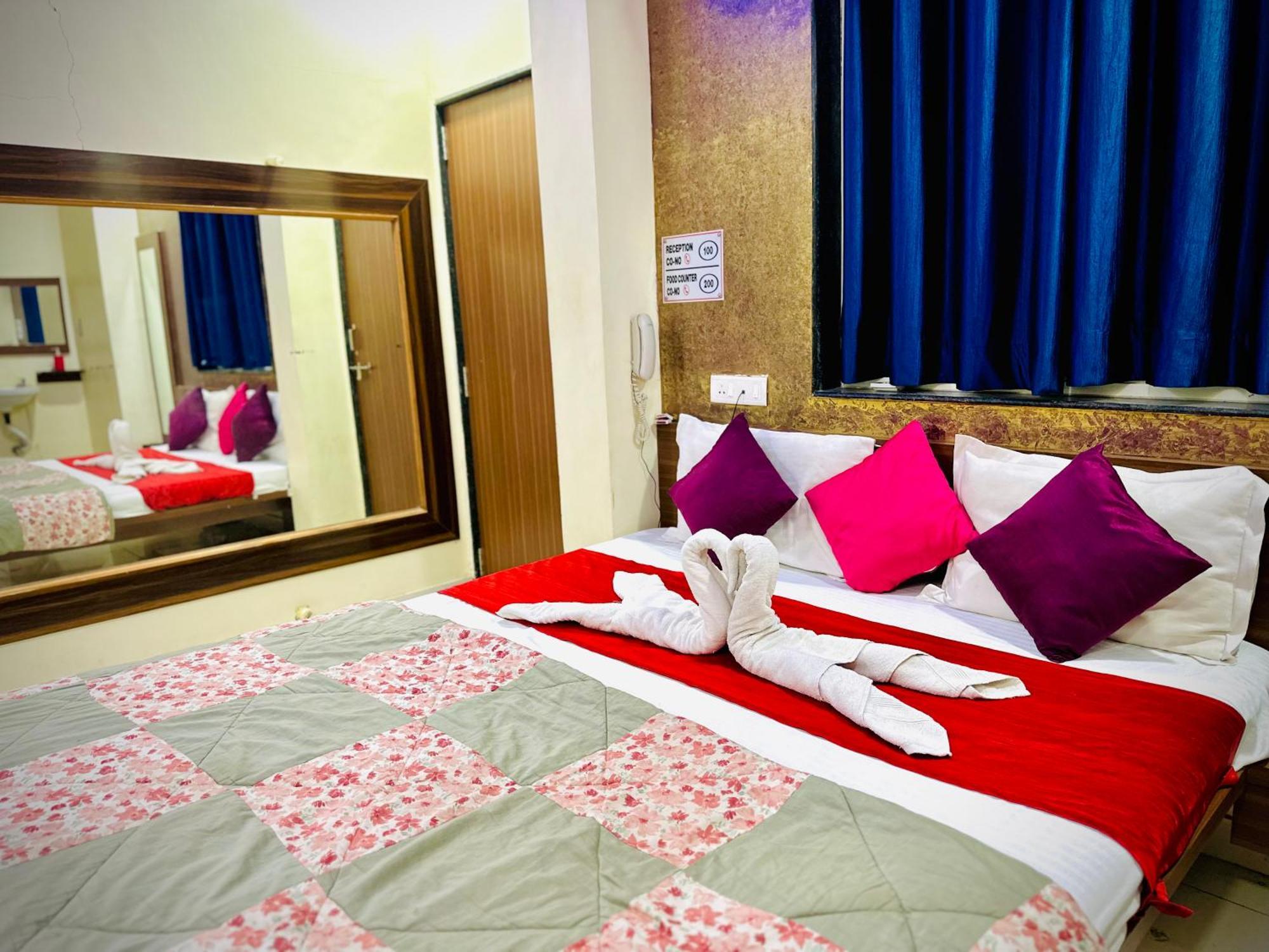 Hotel Sawai Executive Jadhavwadi Экстерьер фото