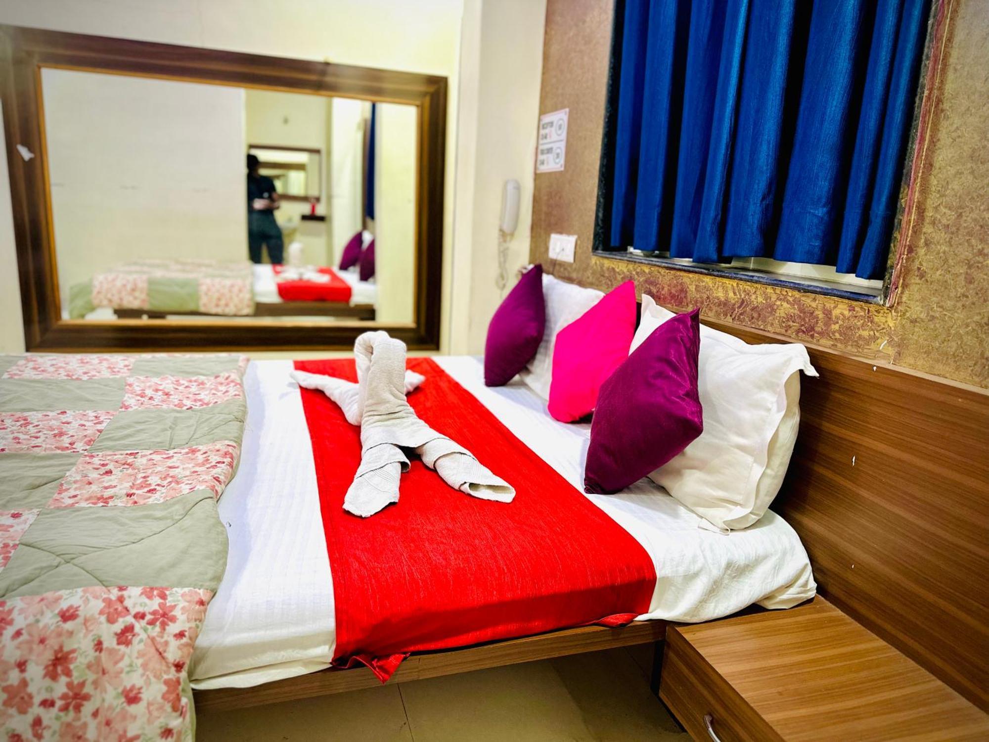 Hotel Sawai Executive Jadhavwadi Экстерьер фото