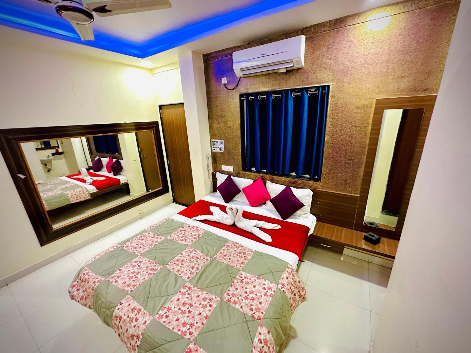 Hotel Sawai Executive Jadhavwadi Экстерьер фото