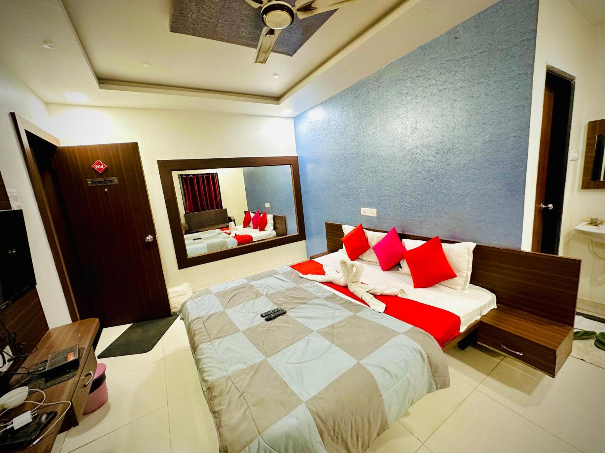 Hotel Sawai Executive Jadhavwadi Экстерьер фото