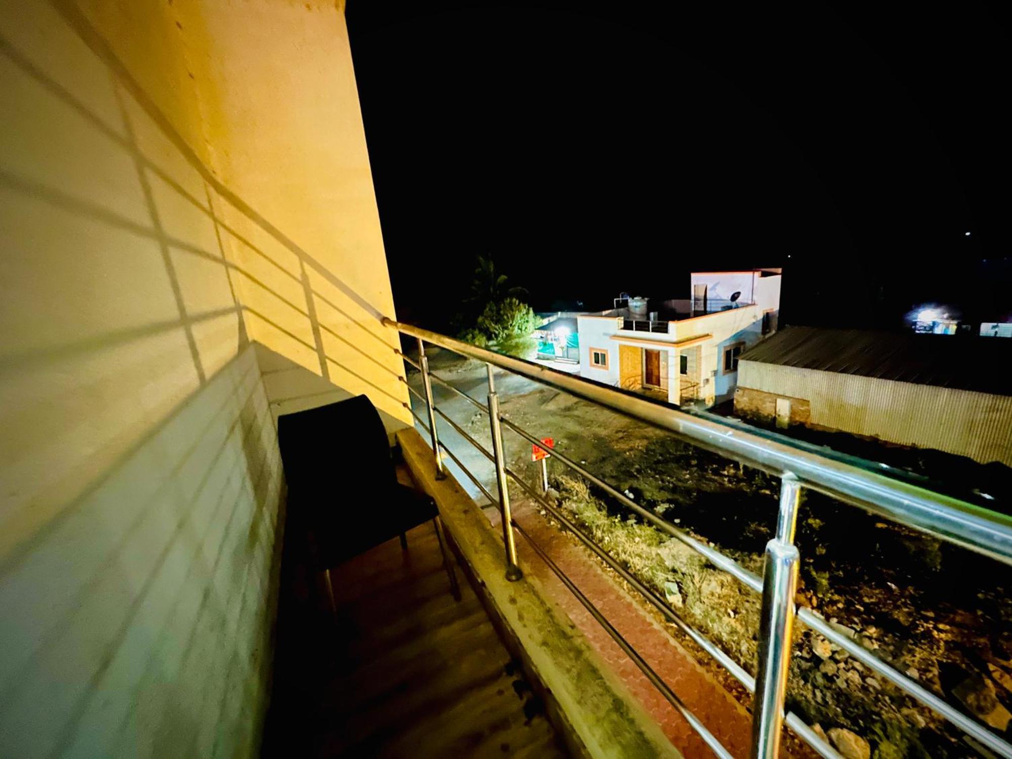 Hotel Sawai Executive Jadhavwadi Экстерьер фото