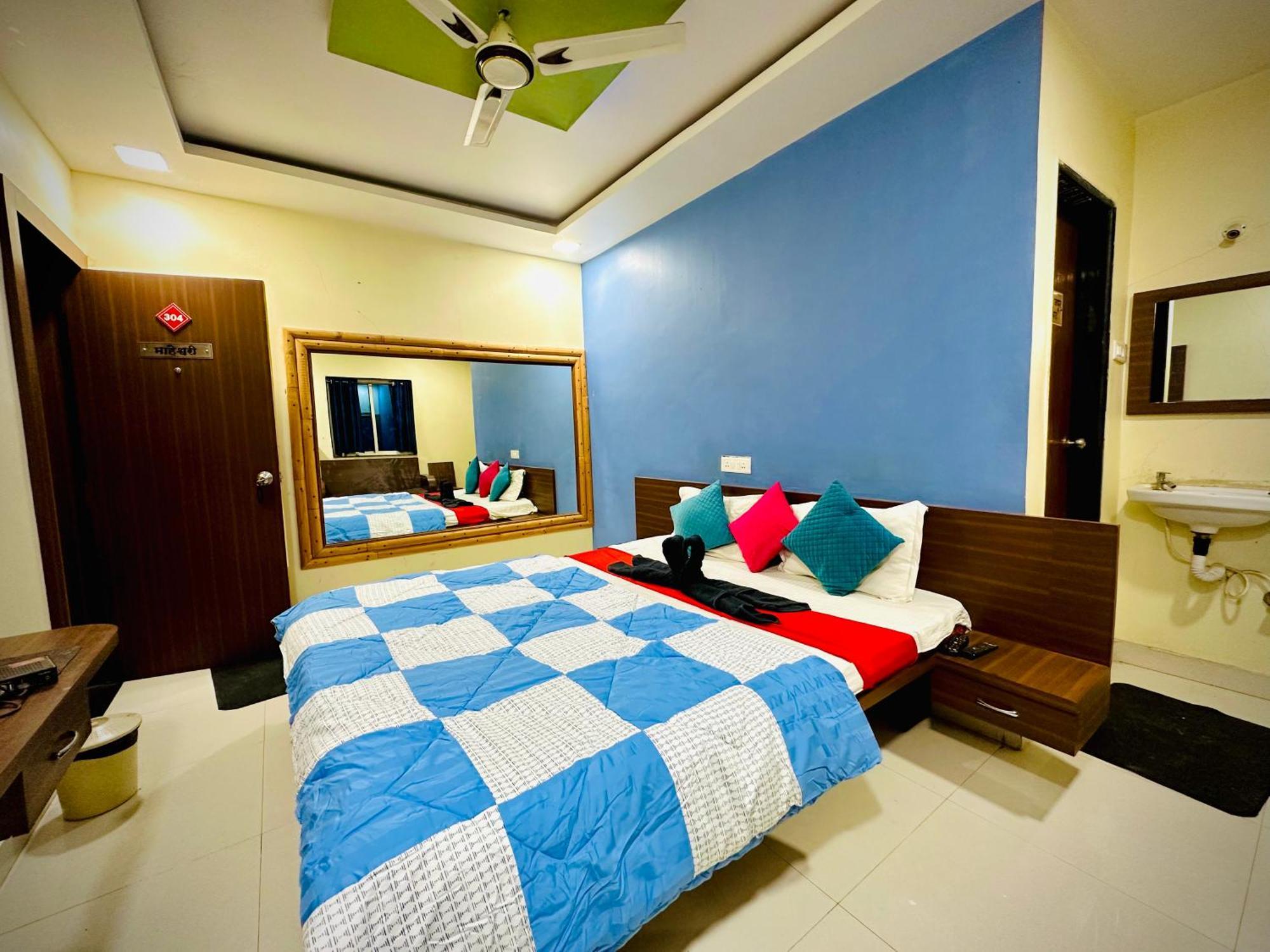 Hotel Sawai Executive Jadhavwadi Экстерьер фото